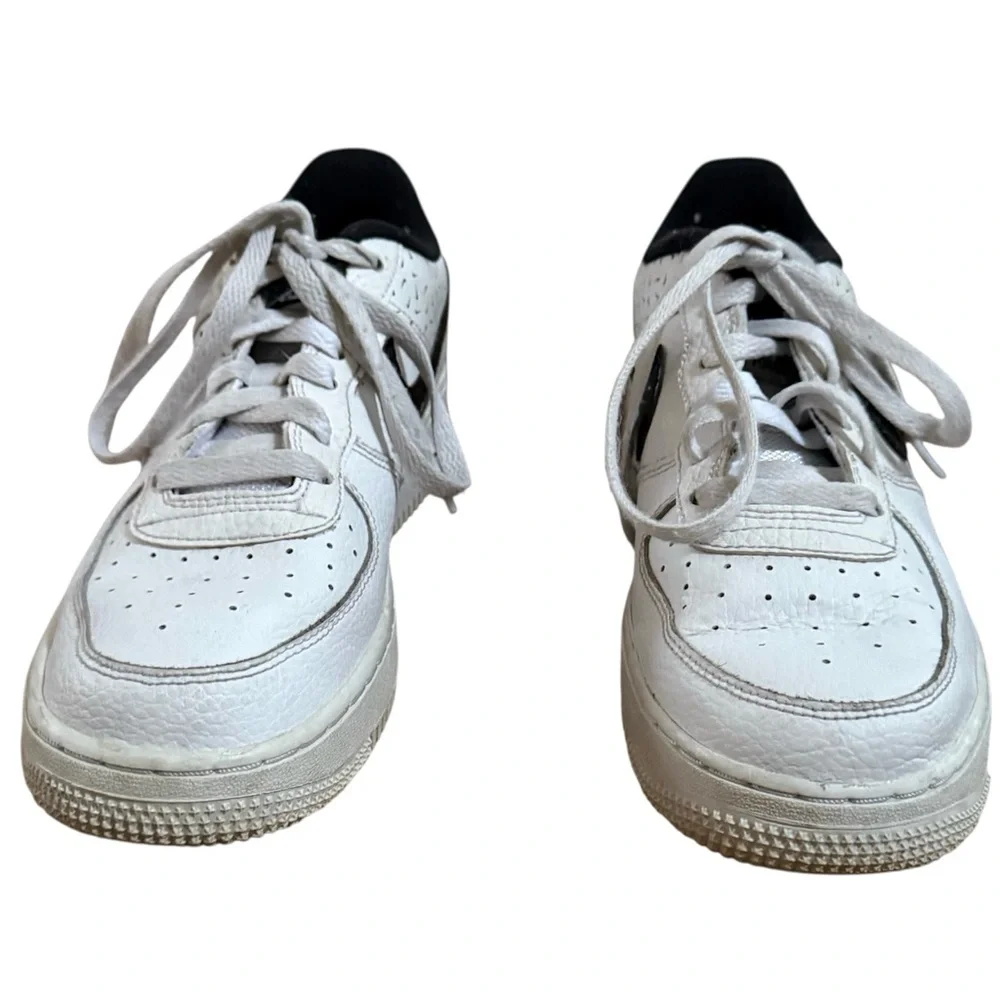 Nike Air Force‎ 1 Sneakers White and Black Shoes Swoosh